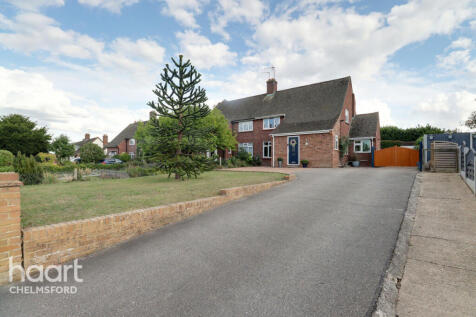 3 bedroom semi-detached house for sale