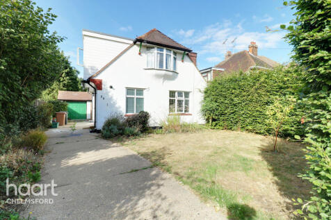 Winchelsea Drive, Chelmsford 3 bed detached house for sale