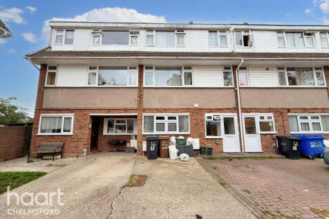 St Fabians Drive, Chelmsford 4 bed townhouse for sale