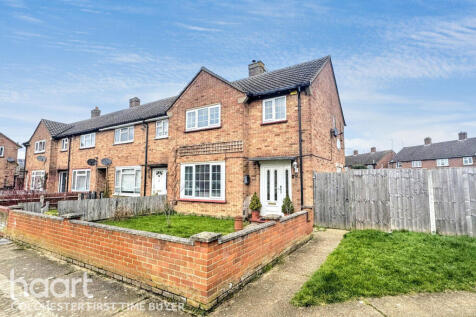 Terling Close, Colchester 3 bed end of terrace house for sale