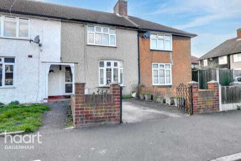 Sterry Road, Dagenham 2 bed terraced house for sale