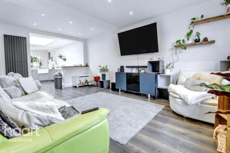 Cannington Road, Dagenham 2 bed terraced house for sale