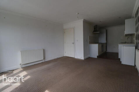 St Mark's Place, Dagenham 2 bed flat for sale