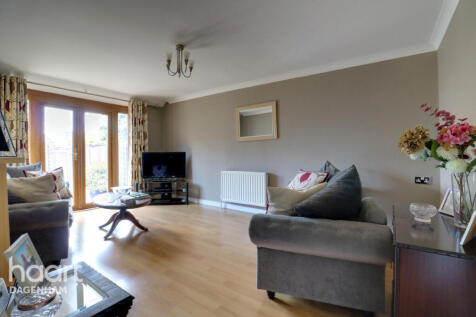 Levine Gardens, Barking 3 bed end of terrace house for sale