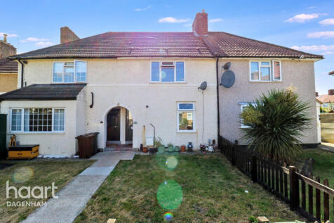 Spinney Gardens, Dagenham 3 bed terraced house for sale