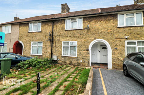 Hatfield Road, Dagenham 2 bed terraced house for sale
