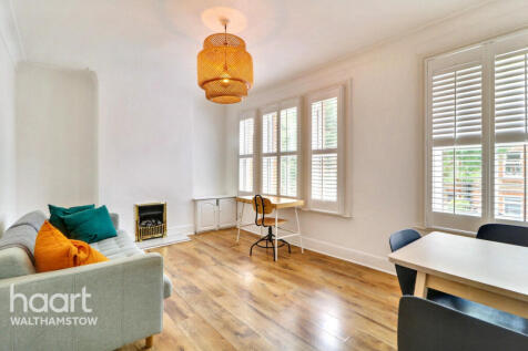 Carr Road, Walthamstow 2 bed maisonette for sale