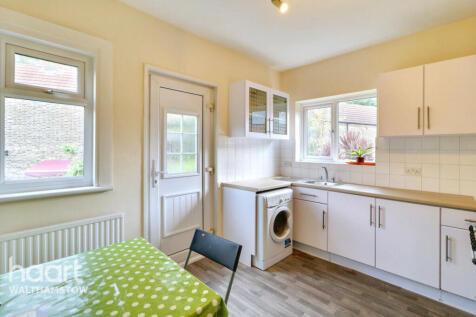 Warner Road, Walthamstow 3 bed maisonette for sale