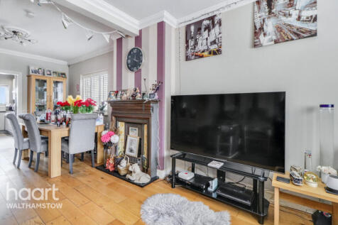 Sinclair Road, Chingford 2 bed bungalow for sale