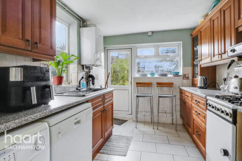 Clarence Road, Walthamstow 4 bed terraced house for sale