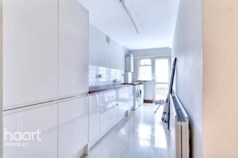 Lavender Avenue, LONDON 5 bed detached house for sale