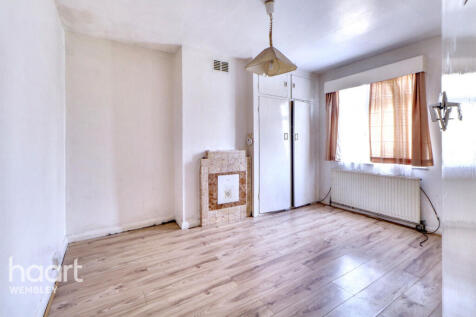 Wembley 3 bed terraced house for sale