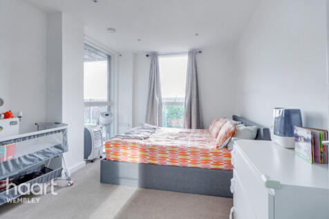 Alperton 1 bed apartment for sale