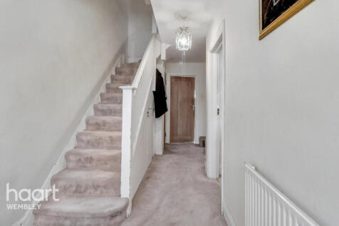 Neasden 4 bed terraced house for sale