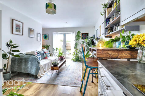 1 bedroom semi-detached house for sale