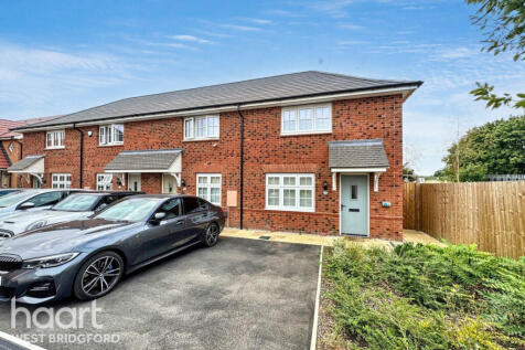 Slingsby Gardens, Newton 3 bed end of terrace house for sale
