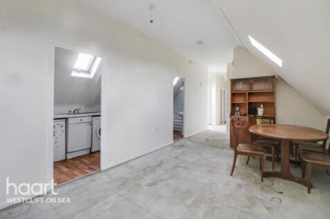 Hamlet Court Road, WESTCLIFF