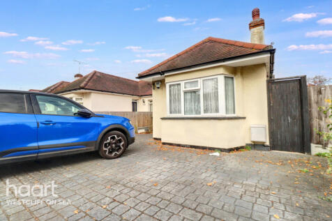 2 bedroom semi-detached bungalow for sale
