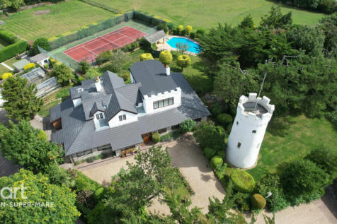 8 bedroom detached house for sale
