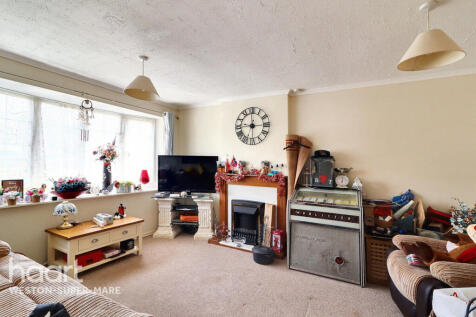 2 bedroom semi-detached bungalow for sale