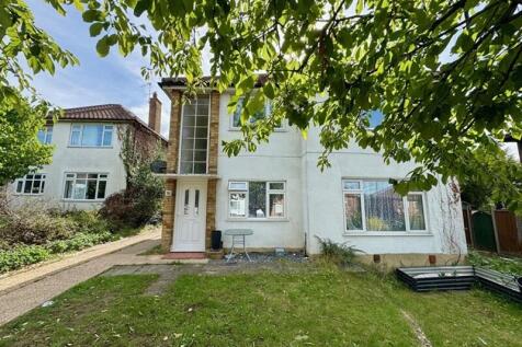 2 bedroom maisonette for sale