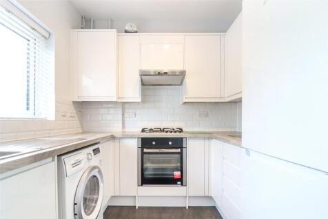 Falkners Close, Hampshire GU51 2 bed apartment for sale