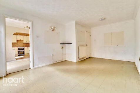 2 bedroom semi-detached bungalow for sale