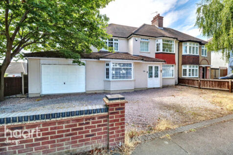 4 bedroom semi-detached house for sale