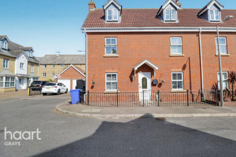 4 bedroom semi-detached house for sale