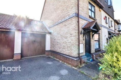 Bruces Wharf Road, Grays 2 bed end of terrace house for sale