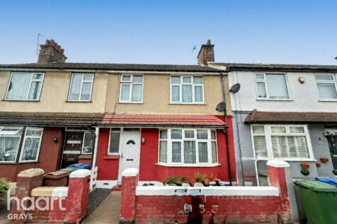 Belmont Road, Grays 3 bed terraced house for sale