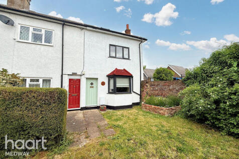High Street, Wouldham 2 bed end of terrace house for sale