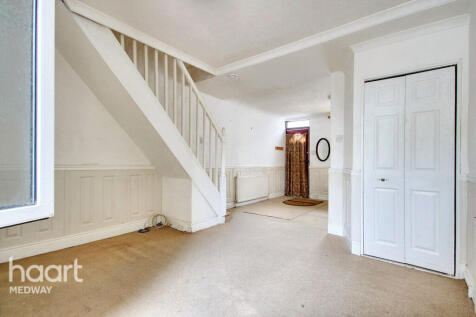 Sturla Road, Chatham 3 bed terraced house for sale