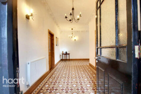 London Road, Rochester 6 bed detached house for sale