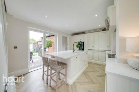 Wickham Hall Cottages, Langford Road... 3 bed semi