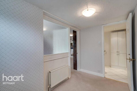 Tithe Close, Witham 4 bed detached house for sale