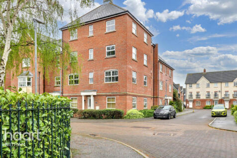 Tucker Drive, Witham 2 bed apartment for sale