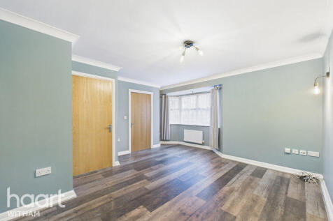 Tucker Drive, Witham 2 bed apartment for sale