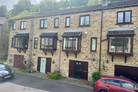 No. 6 The Woodlands Palace House... 2 bed mews for sale
