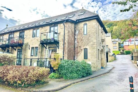 Apartment 4 St. Thomas's Church... 2 bed apartment for sale