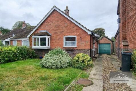 2 bedroom detached bungalow for sale