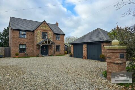 4 bedroom semi-detached house for sale