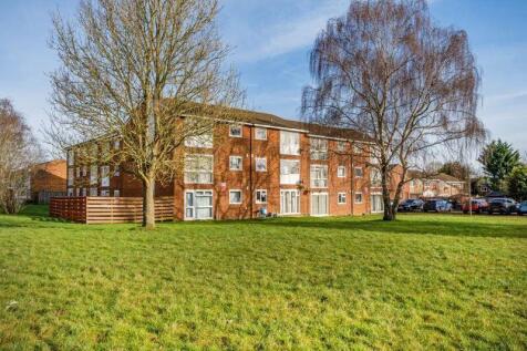 Milton Dene, Hemel Hempstead 2 bed apartment for sale