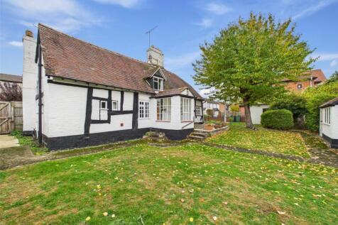 Green Lane, Hucclecote, Gloucester... 3 bed detached house for sale