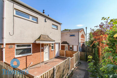 3 bedroom end of terrace house for sale