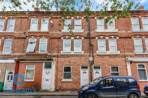 4 bedroom town house for sale