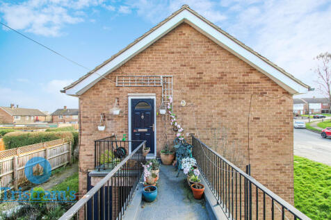 2 bedroom maisonette for sale