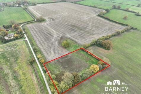 Chaddington Lane, Wootton Bassett... Land for sale