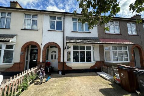 Herbert Gardens, Romford, RM6 3 bed house for sale