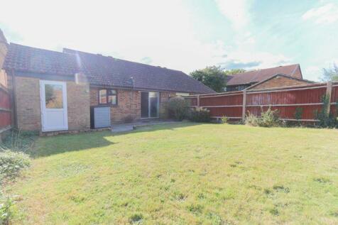 2 bedroom semi-detached bungalow for sale